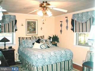 33 Story Road Aston, PA 19014 - Photo 6 of 6 Gallery Image 6