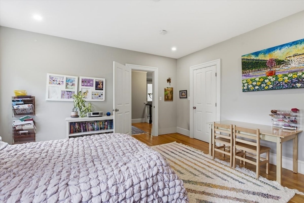 7 Locust Avenue Lexington, MA 02421 - Photo 4 of 42