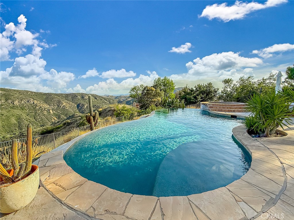 130 Dapplegray Road Bell Canyon, CA 91307 - Photo 43 of 73