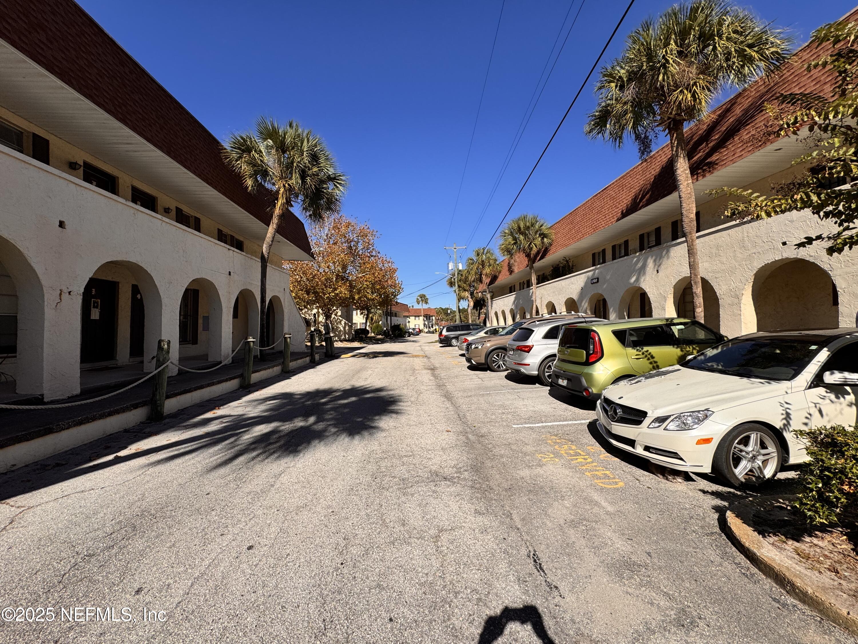 1707 El Prado Road, Unit 3 Jacksonville, FL 32216 - Photo 2 of 24 a view of a street