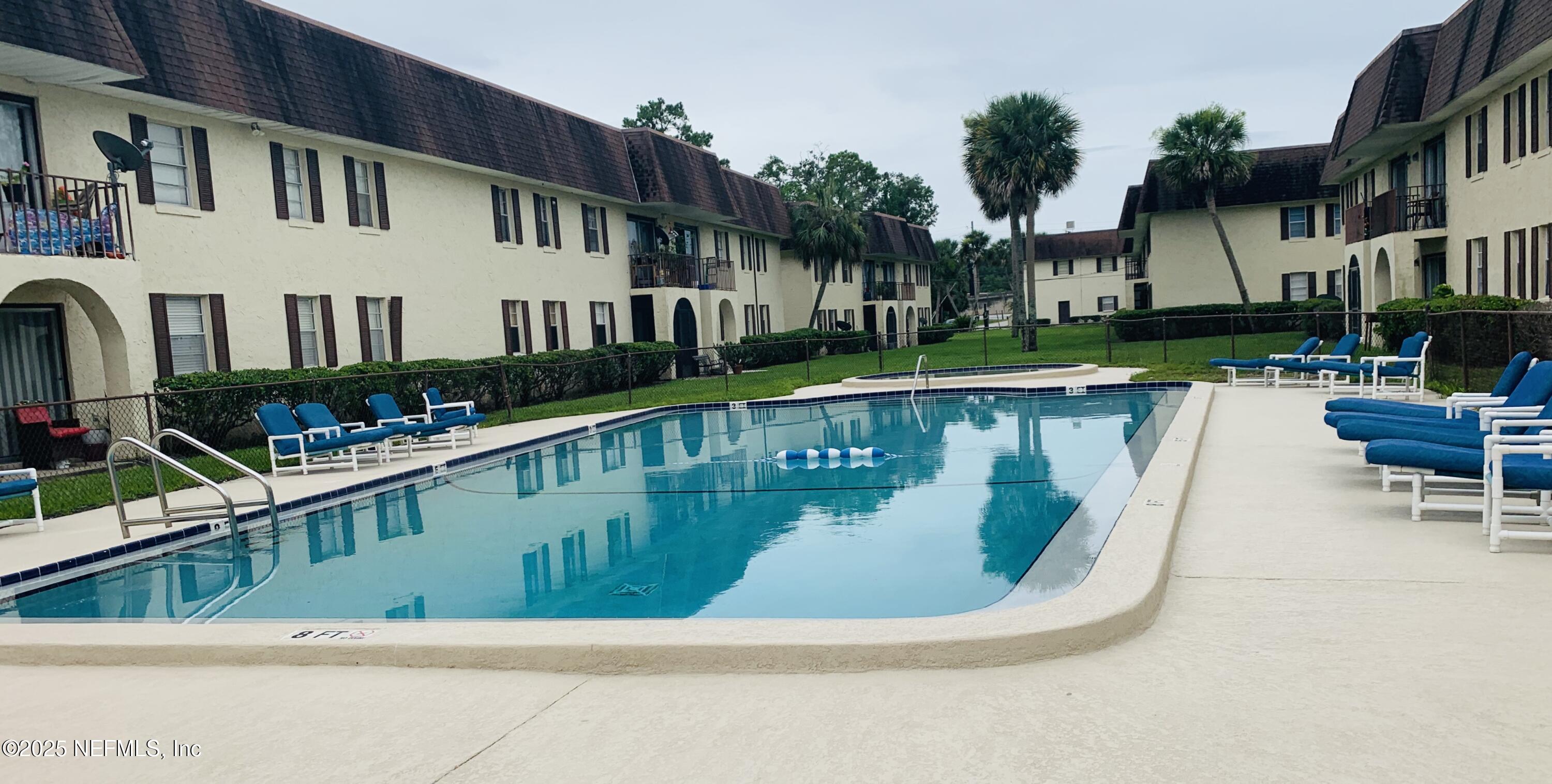 1707 El Prado Road, Unit 3 Jacksonville, FL 32216 - Photo 21 of 24 a view of a house with sitting area