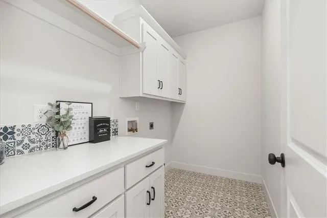 $339,900 | 218 North Boardman Street, Pleasant Hill, MO 64080