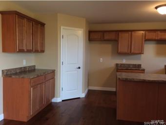 719 Ward Avenue Waterloo, IL 62298 - Photo 4 of 22 Gallery Image 4