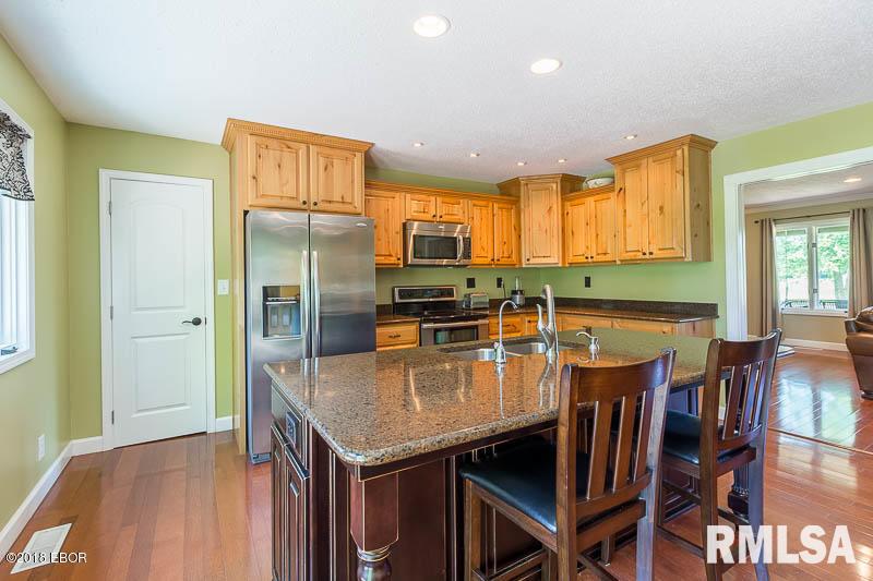 14027 Moore Road Marion, IL 62959 - Photo 12 of 38 Gallery Image 12