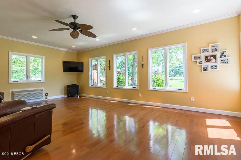 14027 Moore Road Marion, IL 62959 - Photo 16 of 38 Gallery Image 16