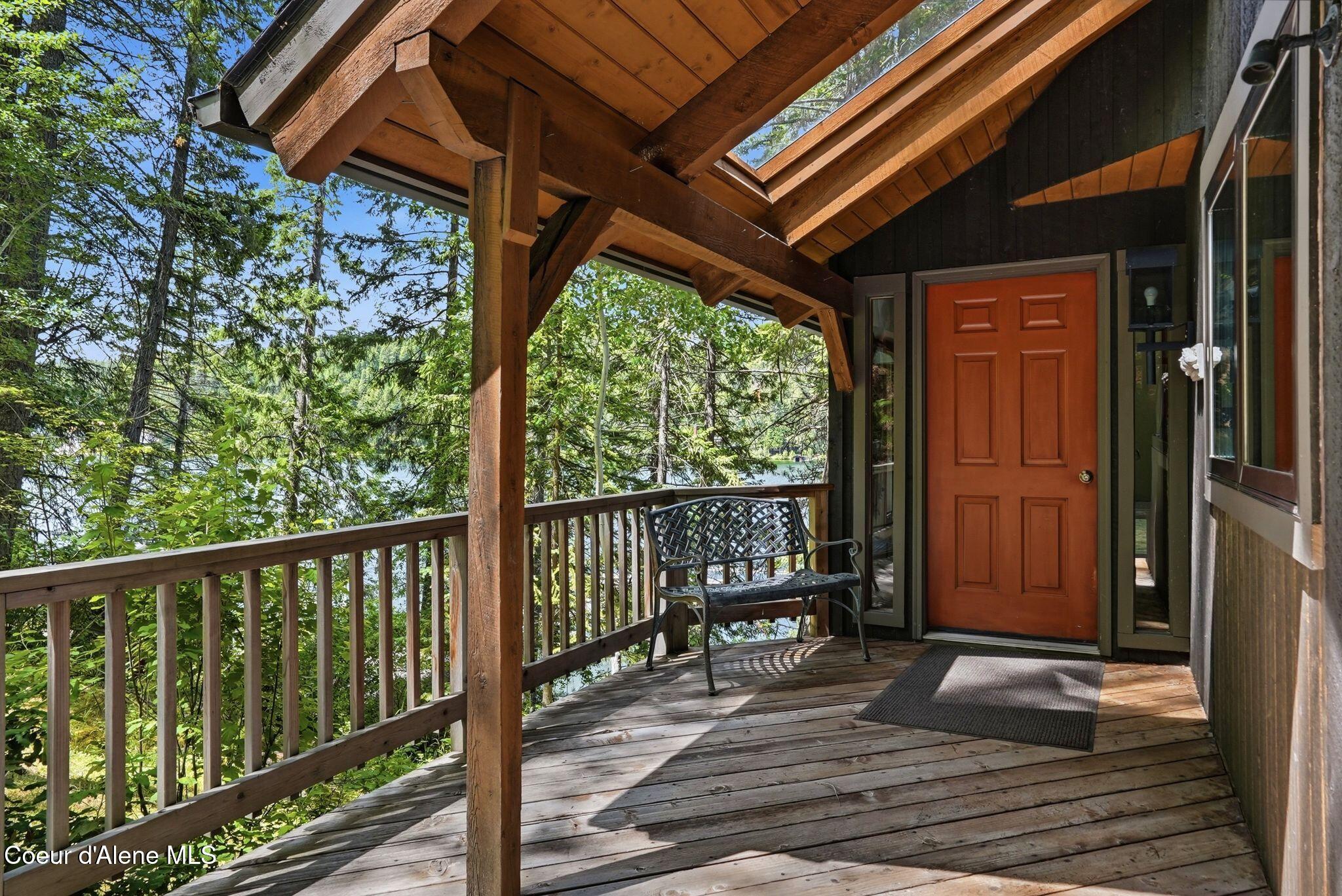 3337 South Lands End Road Coeur D'Alene, ID 83814 - Photo 12 of 49 Front Entrance