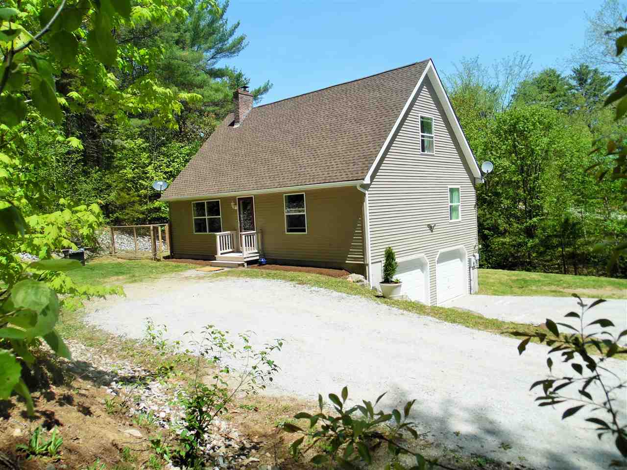 138 School Pond Road Danbury, NH 03230 - Photo 1 of 34 Gallery Image 1