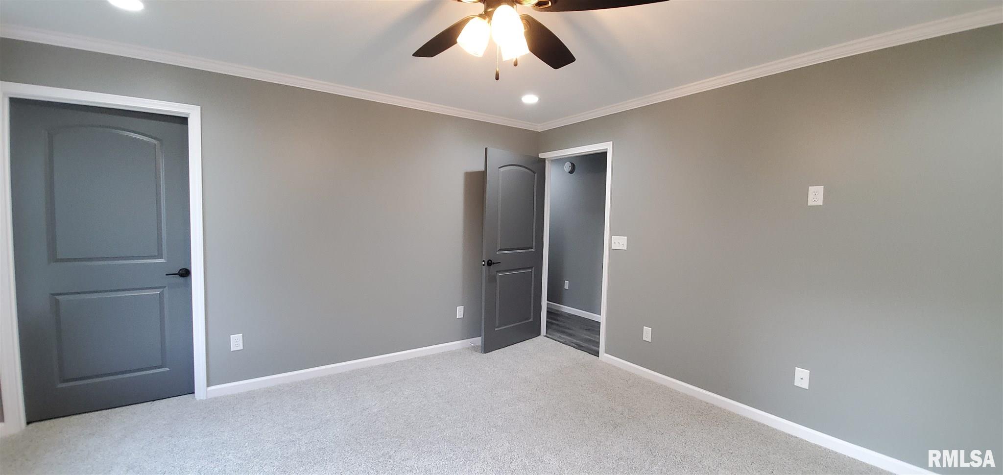 1009 Trolley Road Eldorado, IL 62930 - Photo 17 of 32