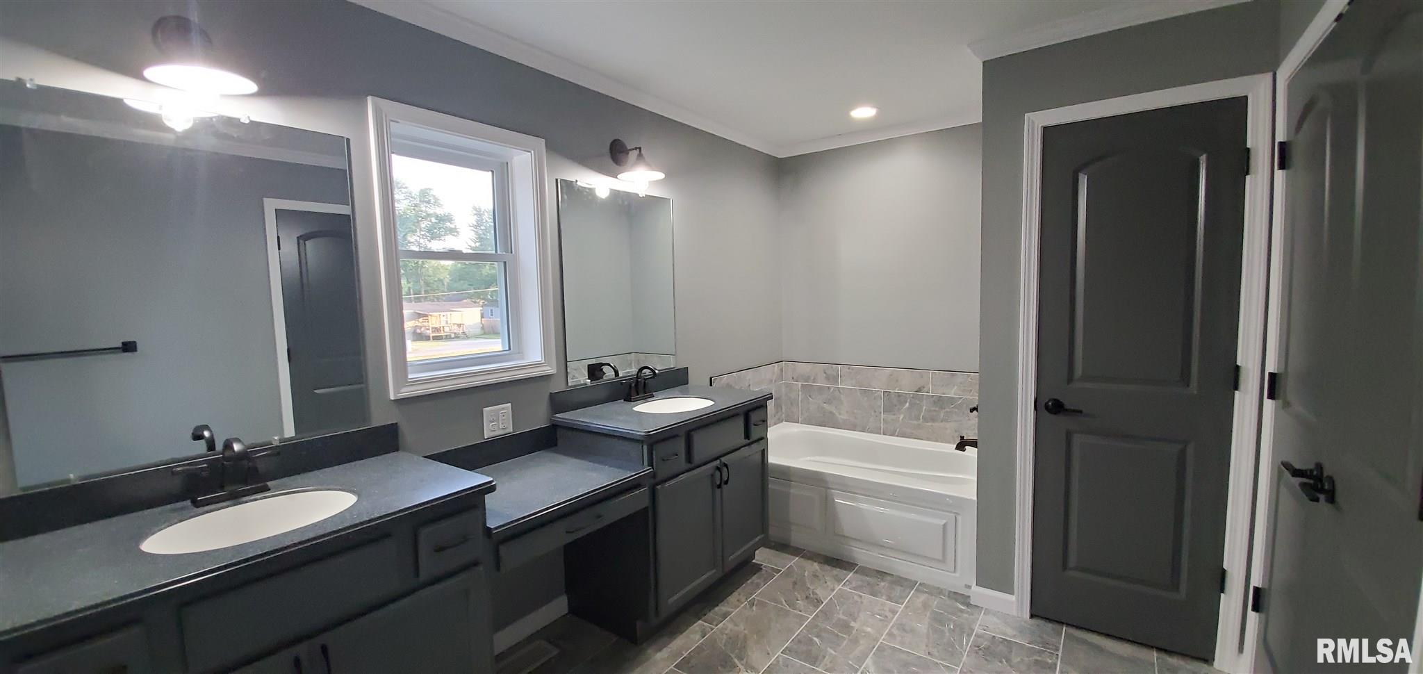 1009 Trolley Road Eldorado, IL 62930 - Photo 21 of 32