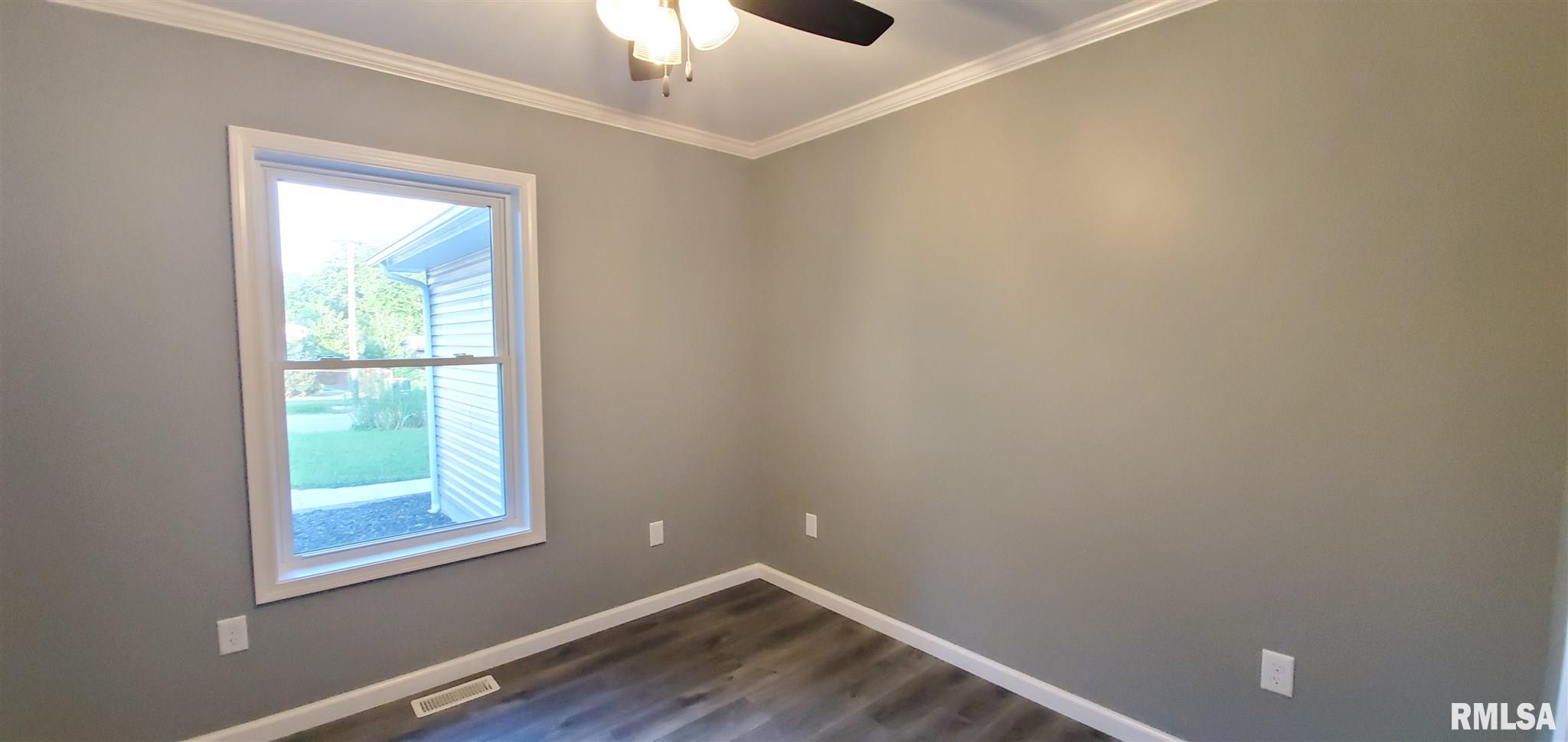 1009 Trolley Road Eldorado, IL 62930 - Photo 25 of 32