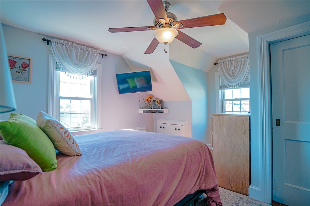 104 Fairfield Road Cranston, RI 02910 - Photo 15 of 32 Gallery Image 15