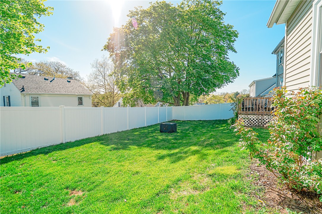 104 Fairfield Road Cranston, RI 02910 - Photo 32 of 32 Gallery Image 32
