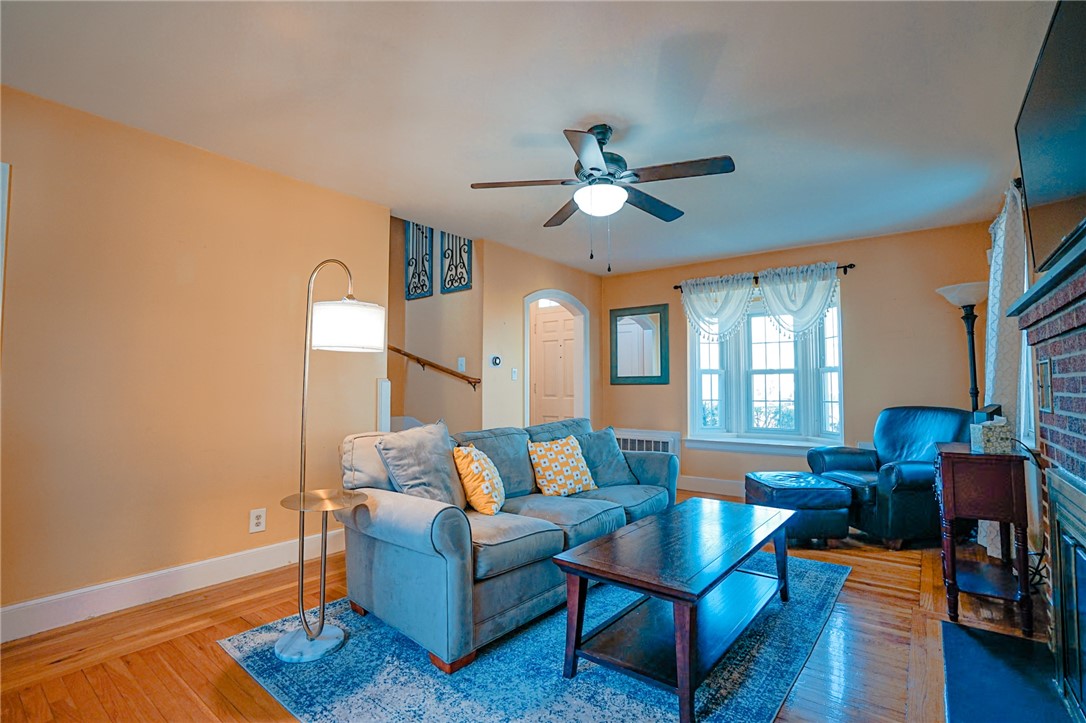 104 Fairfield Road Cranston, RI 02910 - Photo 7 of 32 Gallery Image 7