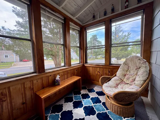 $572,000 | 70 Wings Neck Road, Pocasset, MA 02559