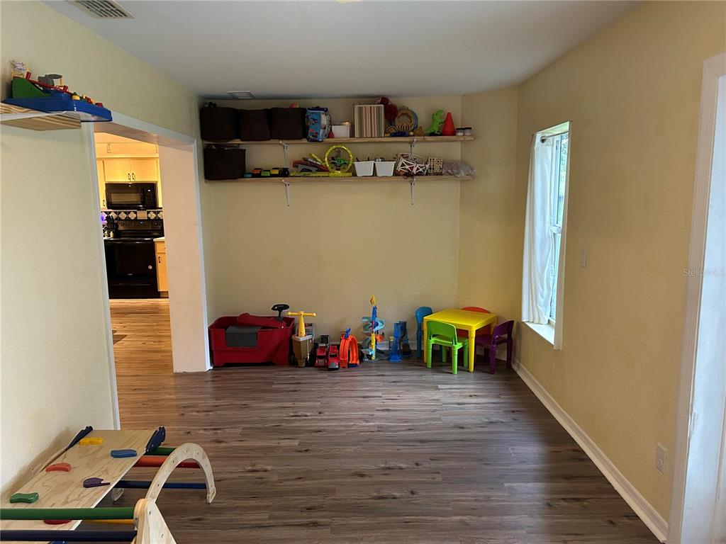 37729 Phelps Road Zephyrhills, FL 33541 - Photo 25 of 30 Gallery Image 25