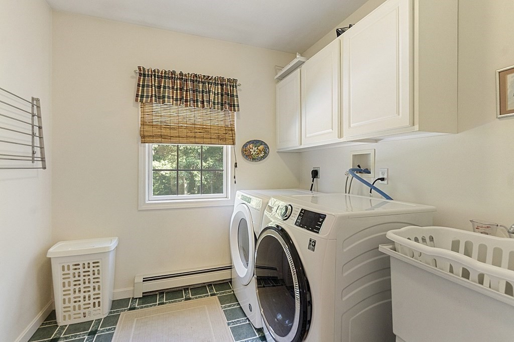 71 Easter Brook Road Lunenburg, MA 01462 - Photo 27 of 33 a utility room with dryer and washer