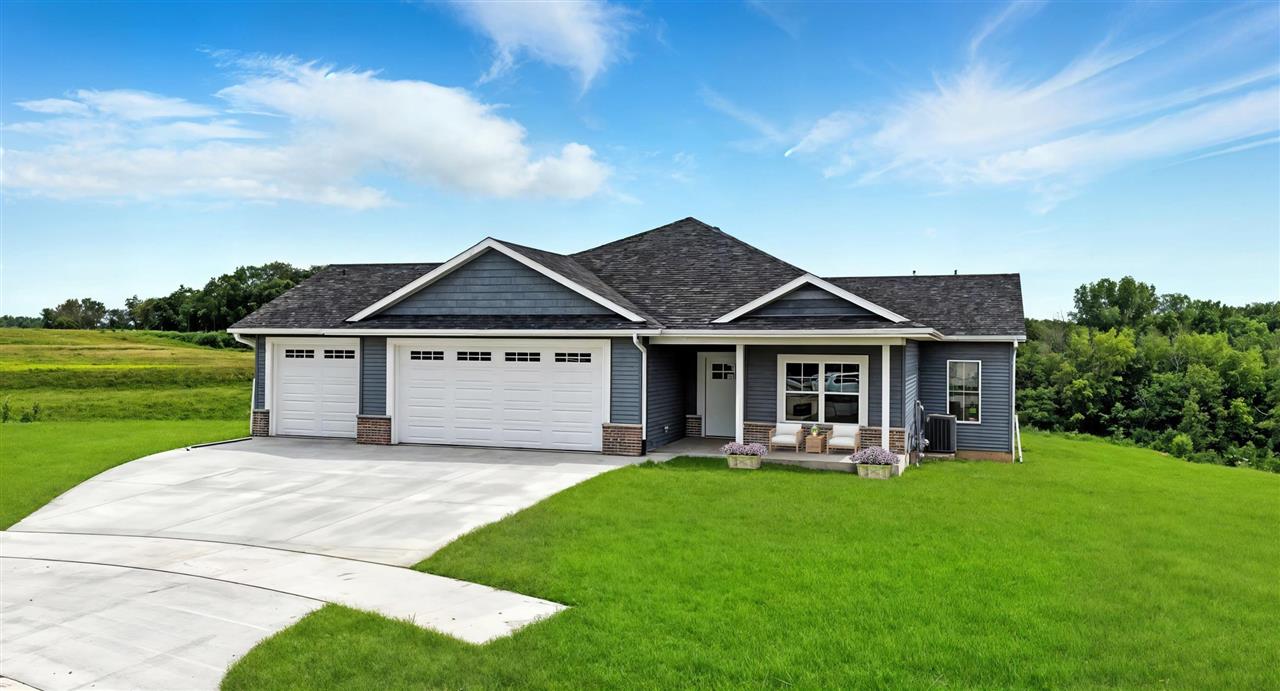 310 Vista Ridge Kalona, IA 52247 - Photo 1 of 51 Gallery Image 1