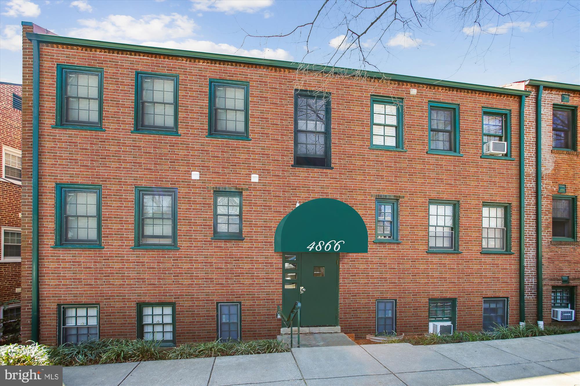 4866 MacArthur Boulevard Northwest, Unit 2 Washington, DC 20007 - Photo 3 of 24 Front Elevation