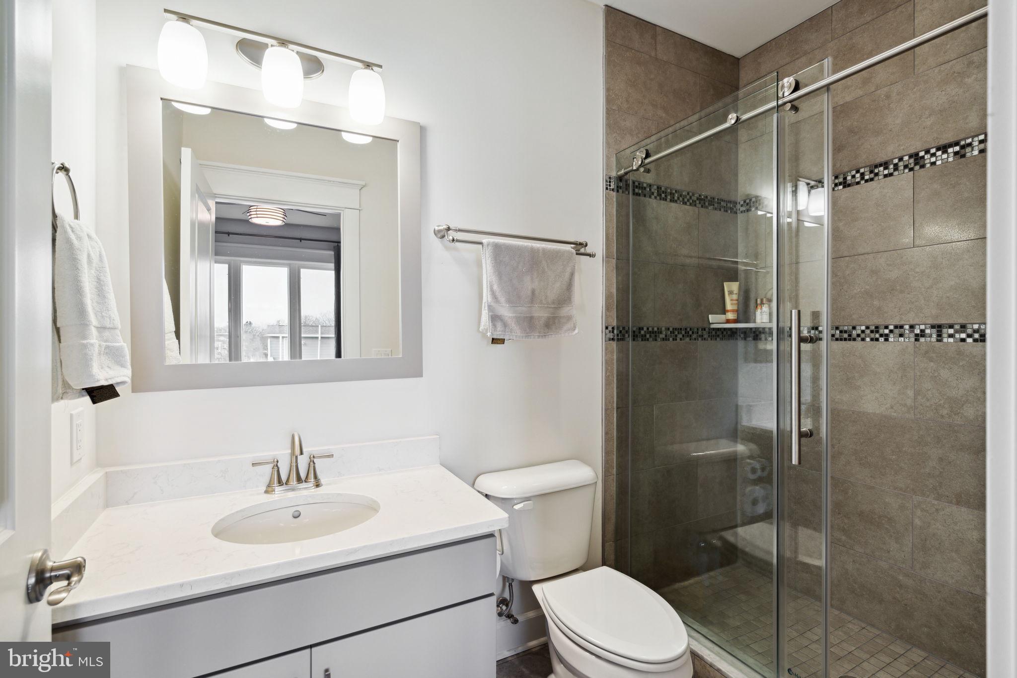325 Wright Street Philadelphia, PA 19128 - Photo 10 of 20