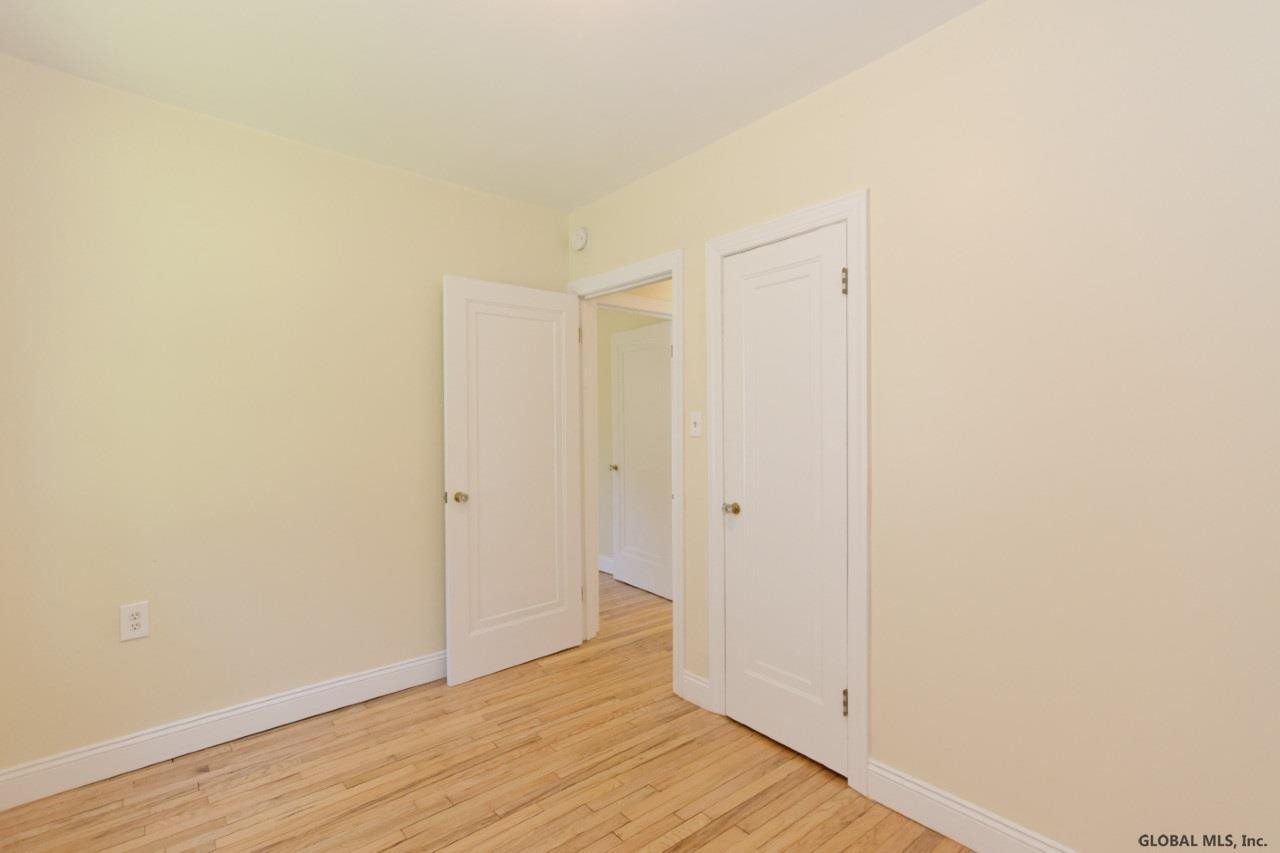 1154 Fort Hunter Road Schenectady, NY 12303 - Photo 11 of 26 Photo 11