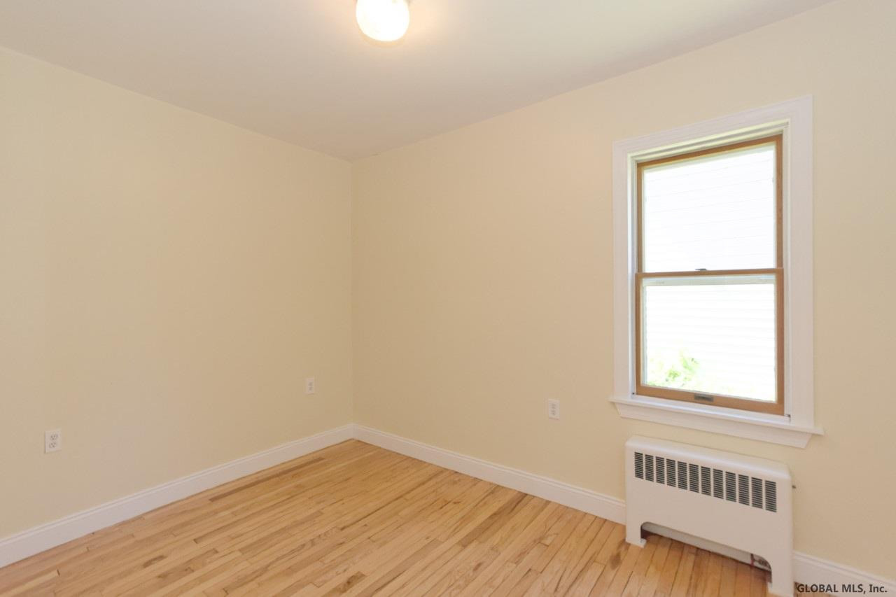 1154 Fort Hunter Road Schenectady, NY 12303 - Photo 13 of 26 Photo 13