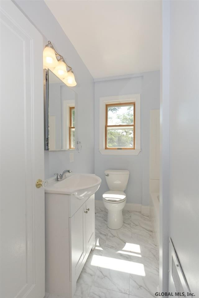 1154 Fort Hunter Road Schenectady, NY 12303 - Photo 15 of 26 Photo 15