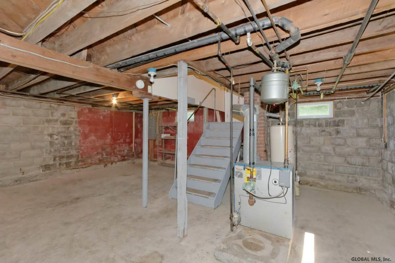 1154 Fort Hunter Road Schenectady, NY 12303 - Photo 18 of 26 Photo 18