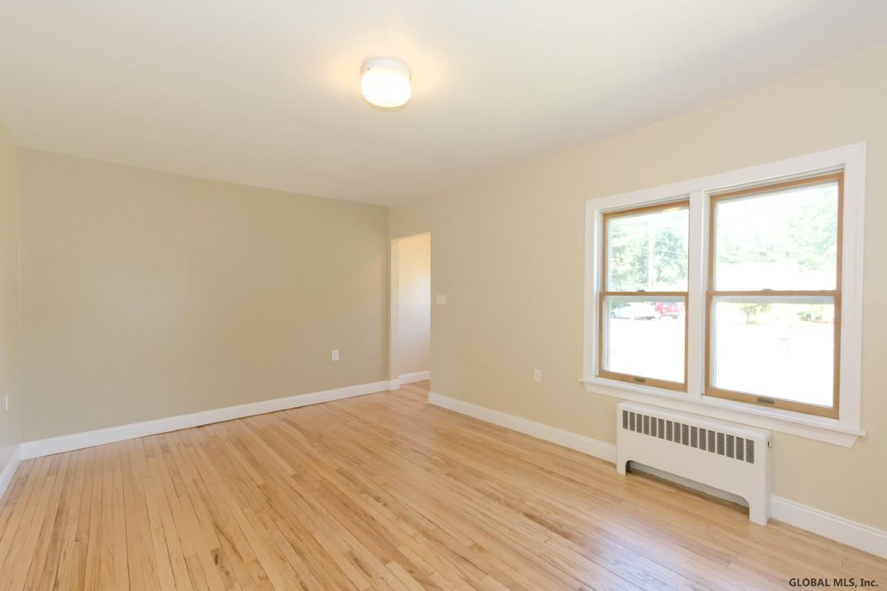 1154 Fort Hunter Road Schenectady, NY 12303 - Photo 6 of 26 Photo 6