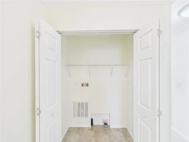 $1,600 | 310 Pineapple Street, Sebastian, FL 32958