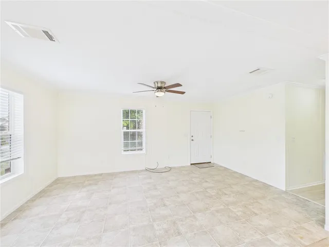 $1,600 | 310 Pineapple Street, Sebastian, FL 32958