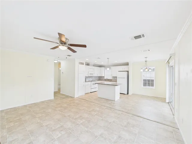 $1,600 | 310 Pineapple Street, Sebastian, FL 32958