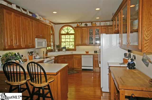 128 Sun Meadow Road Greer, SC 29650 - Photo 3 of 18 Gallery Image 3