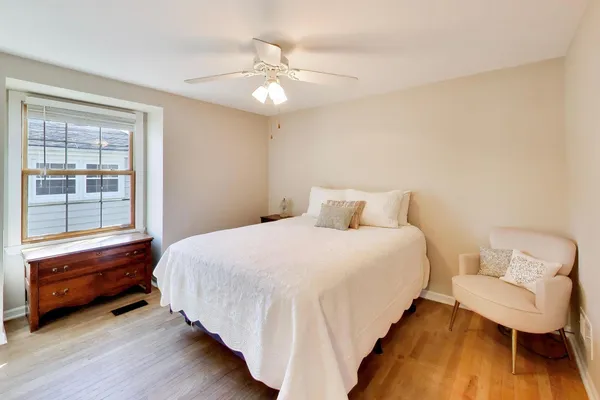 $725,000 | 1222 Patton Avenue, Arlington Heights, IL 60005