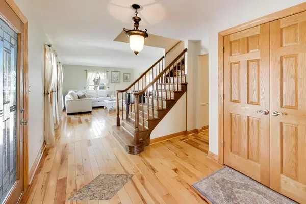 $725,000 | 1222 Patton Avenue, Arlington Heights, IL 60005