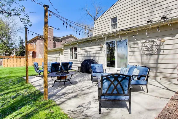 $725,000 | 1222 Patton Avenue, Arlington Heights, IL 60005