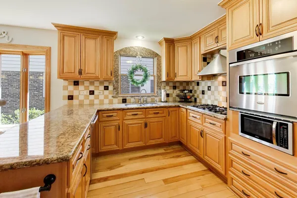 $725,000 | 1222 Patton Avenue, Arlington Heights, IL 60005
