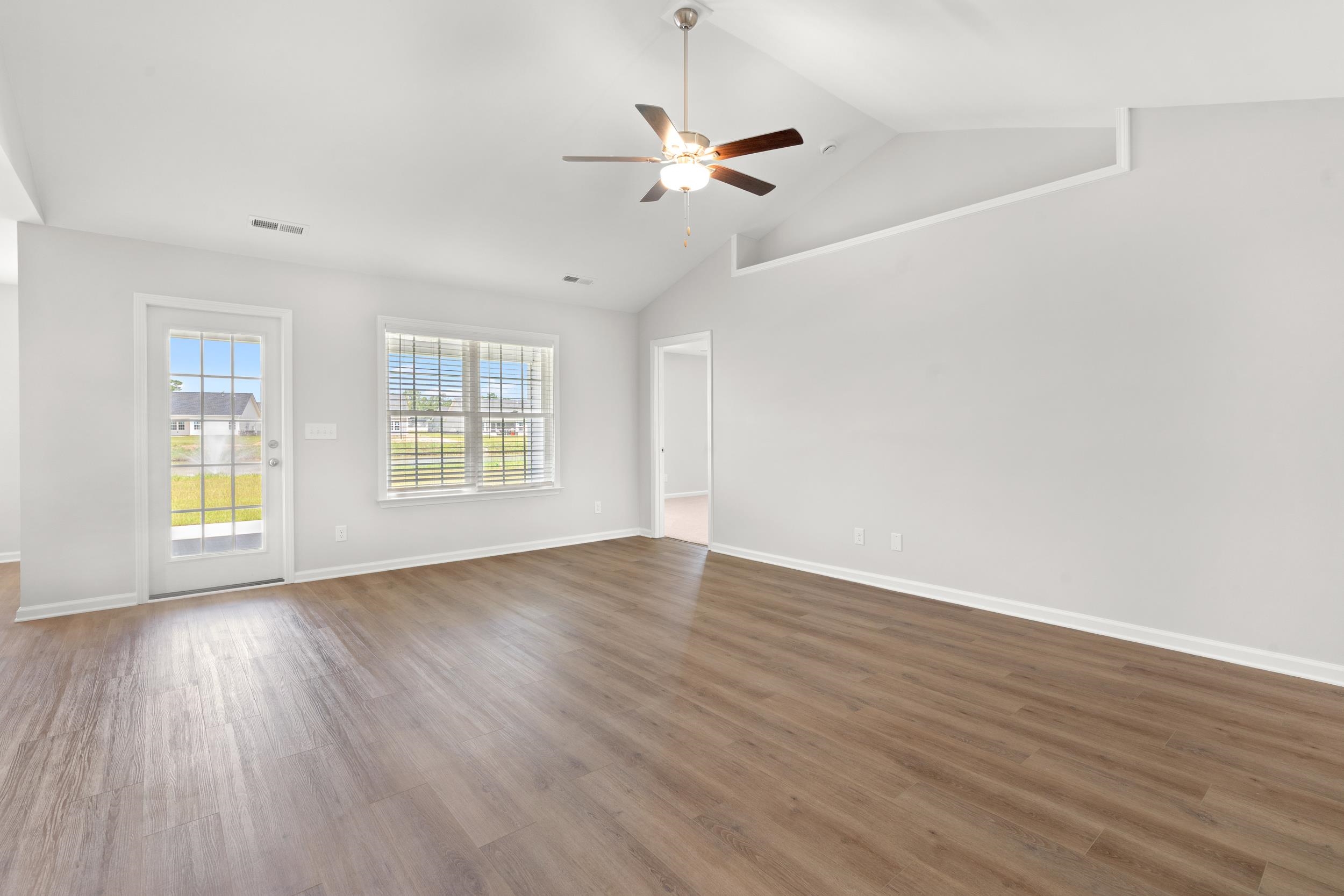 35 Bennington Court Georgetown, SC 29440 - Photo 3 of 30 Gallery Image 3