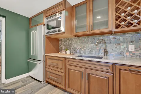 $1,350,000 | 311 Adams Avenue, Alexandria, VA 22301