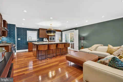 $1,450,000 | 311 Adams Avenue, Alexandria, VA 22301