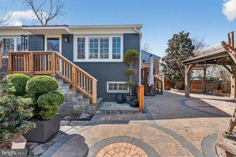 $1,450,000 | 311 Adams Avenue, Alexandria, VA 22301