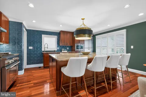 $1,350,000 | 311 Adams Avenue, Alexandria, VA 22301