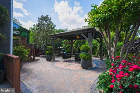 $1,350,000 | 311 Adams Avenue, Alexandria, VA 22301