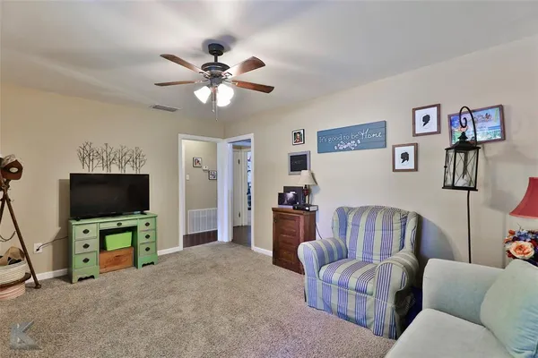 $2,300 | 3173 Hunt Street, Abilene, TX 79605