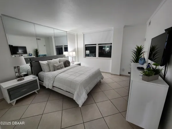 $1,950 | 2800 North Atlantic Avenue, Unit 709, Daytona Beach, FL 32118