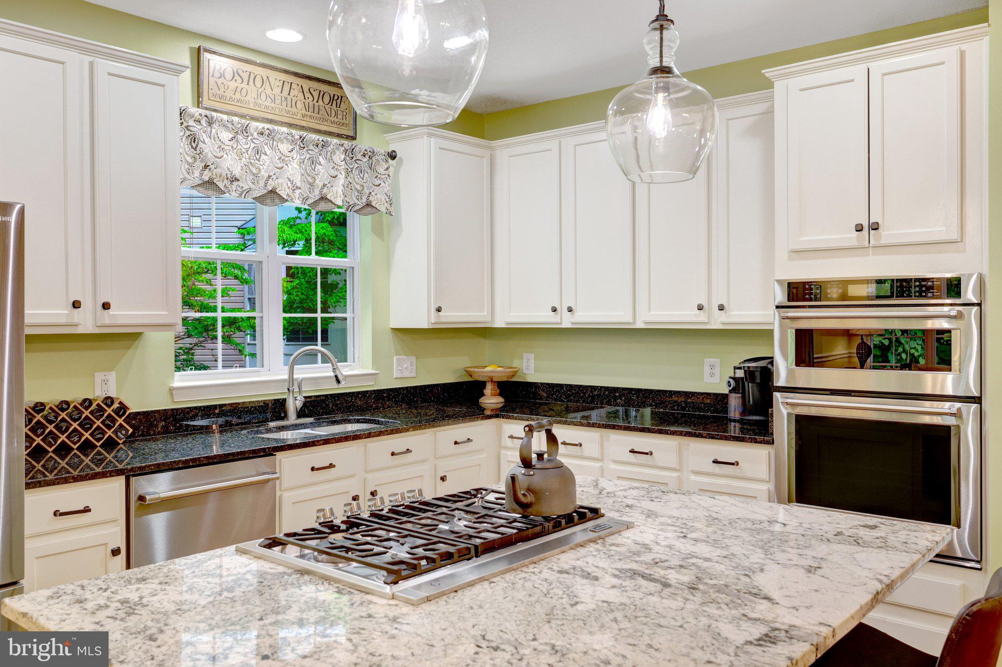1224 Wild Hawthorn Way Reston, VA 20194 - Photo 18 of 71