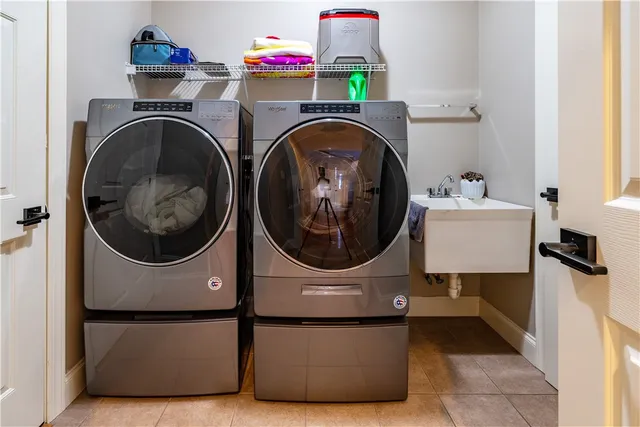 $860,000 | 295 Sanctuary Drive, East Greenwich, RI 02818