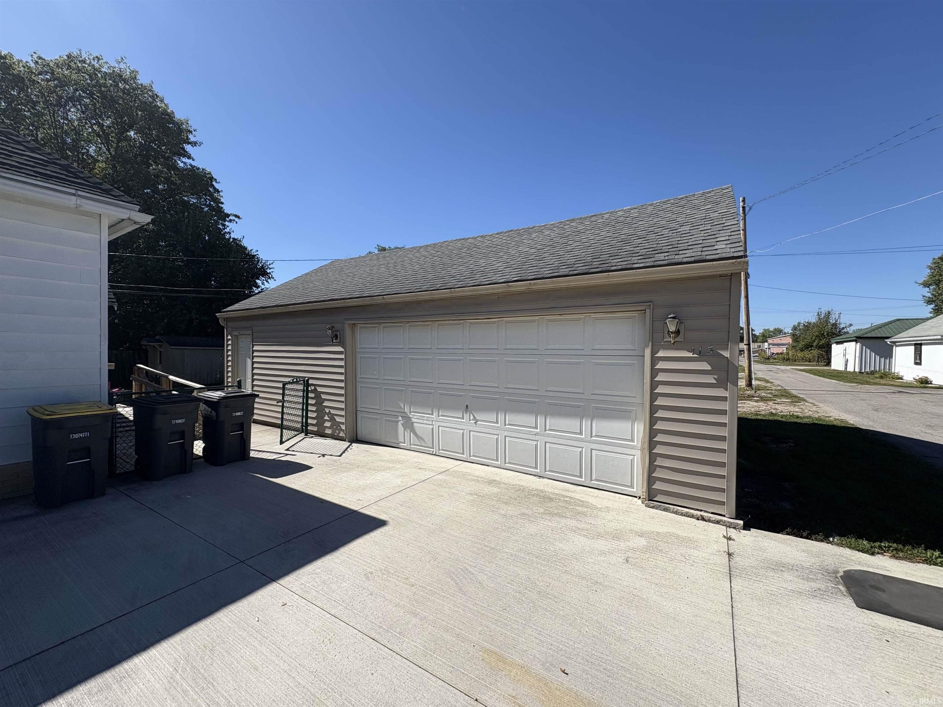 115 North 11th Street Decatur, IN 46733 - Photo 12 of 35