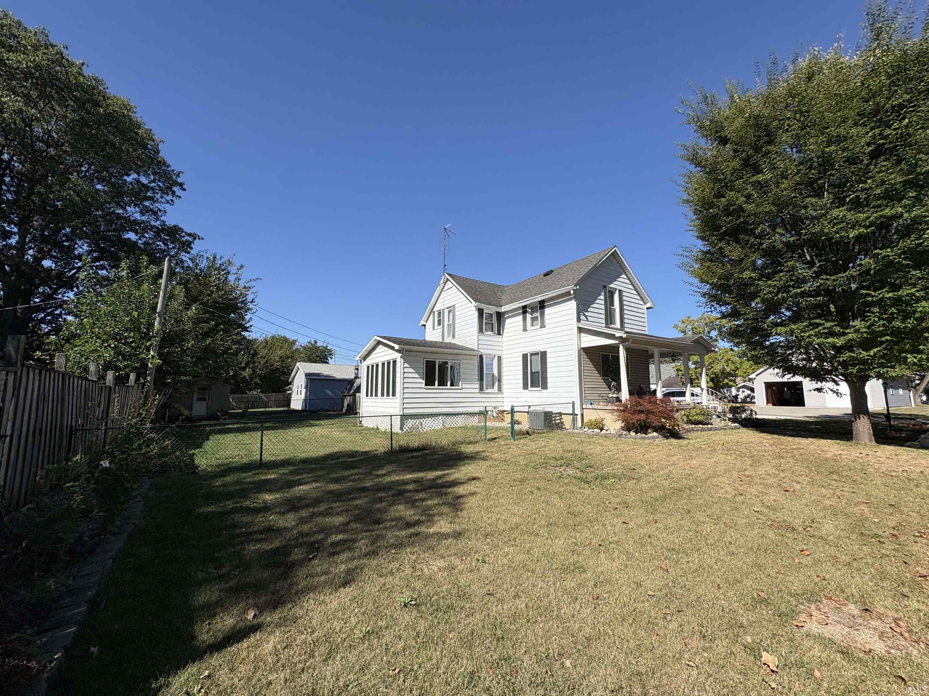 115 North 11th Street Decatur, IN 46733 - Photo 3 of 35