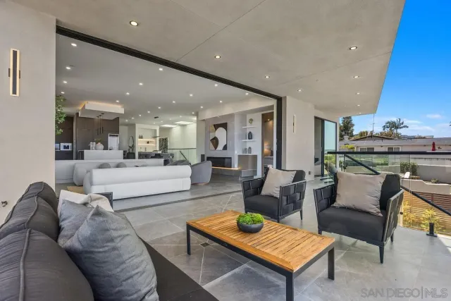 $9,850,000 | 147 South Rios Avenue, Solana Beach, CA 92075