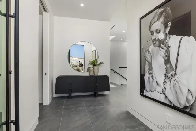 $9,850,000 | 147 South Rios Avenue, Solana Beach, CA 92075